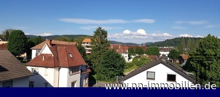 Ein grandioser Blick vom großzügigen Balkon! Ein grandioser Blick vom großzügigen Balkon!