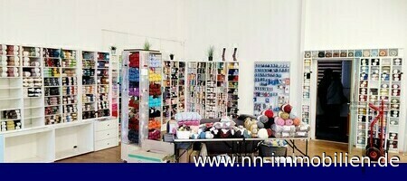 Innenansicht - grozgige Lager- und Ausstellungsflche 
