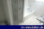 Tageslichtbad mit Wanne & Dusche