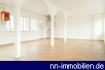 Innenansicht - grozgige Lager - und Ausstellungsflche