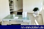 Innenansicht - heller Broraum / Arbeitsbereich