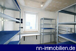 Innenansicht - sep. Raum mit Regalen