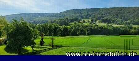 Genießen Sie den traumhaften Ausblick von der Terrasse in die umliegende Natur! Genießen Sie den traumhaften Ausblick von der Terrasse in die umliegende Natur!