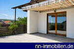 gro�z�gige Terrasse - KI-generiertes Bild, Abweichungen m�glich