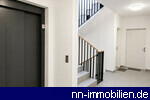 gepflegtes Treppenhaus - KI-generiertes Bild, Abweichungen m�glich