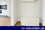 praktische Garderobe - KI-generiertes Bild, Abweichungen m�glich